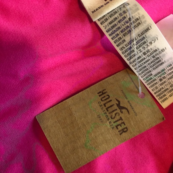 Bikini - Picture 3 of 5